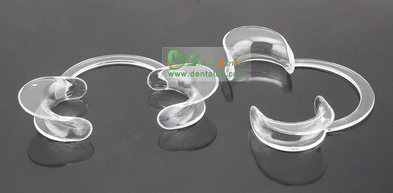 Cheek Retractor